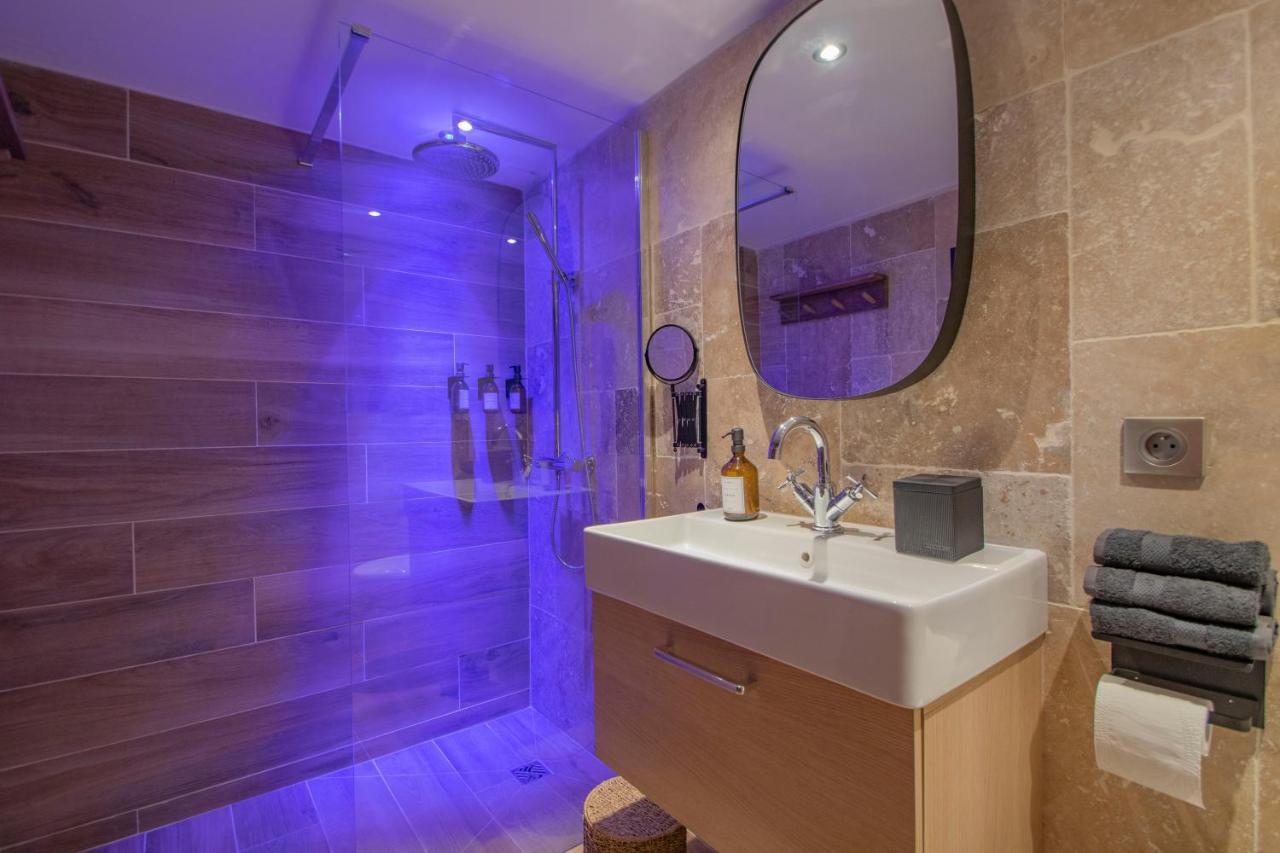 Les Bains D'Eros Hotel กูแอส์ ภายนอก รูปภาพ