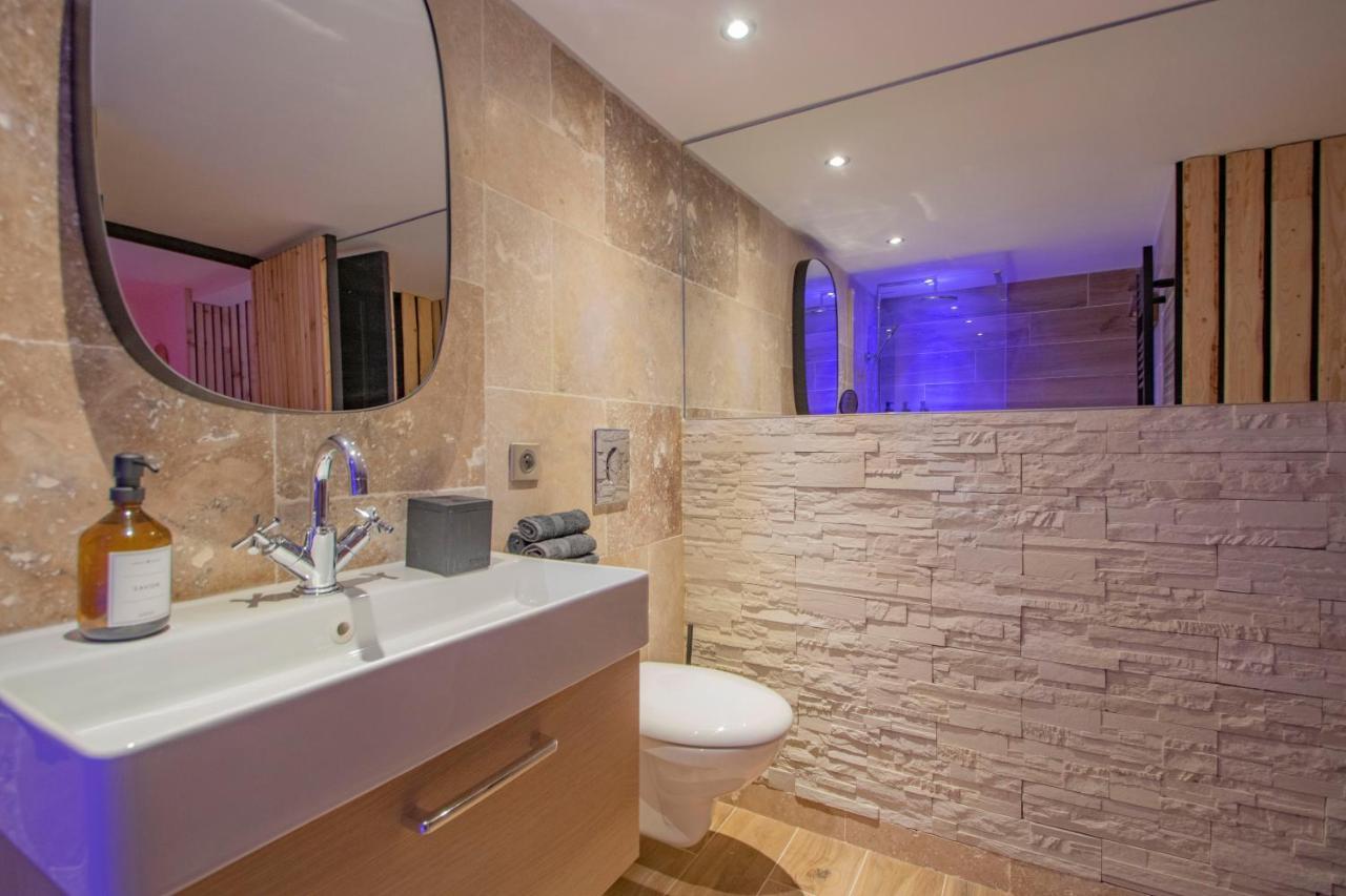 Les Bains D'Eros Hotel กูแอส์ ภายนอก รูปภาพ