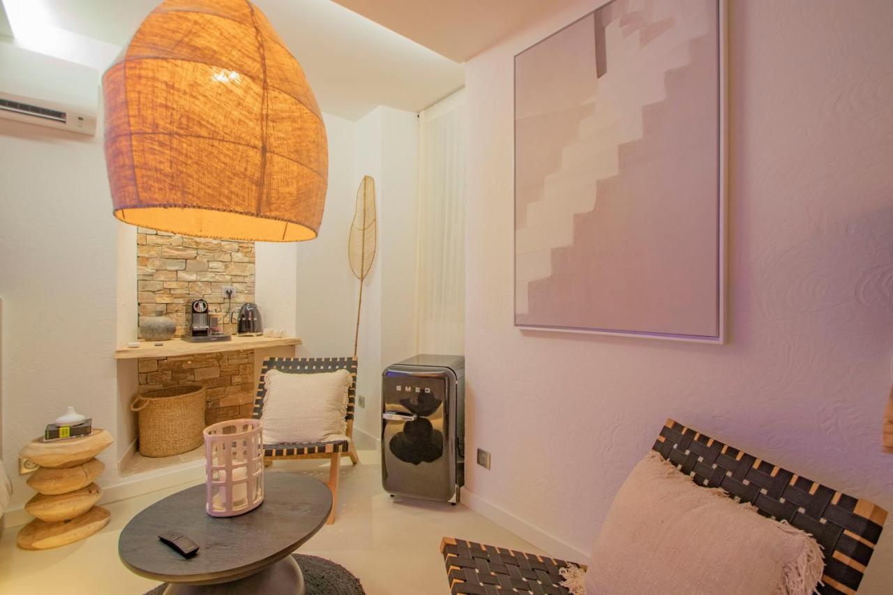Les Bains D'Eros Hotel กูแอส์ ภายนอก รูปภาพ